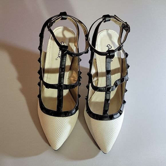 BRAND NEW QUPID POINTED TOE 'ROCKTUD" CAGET LEATHER PUMP WEDGE SHOE - Picture 2 of 16